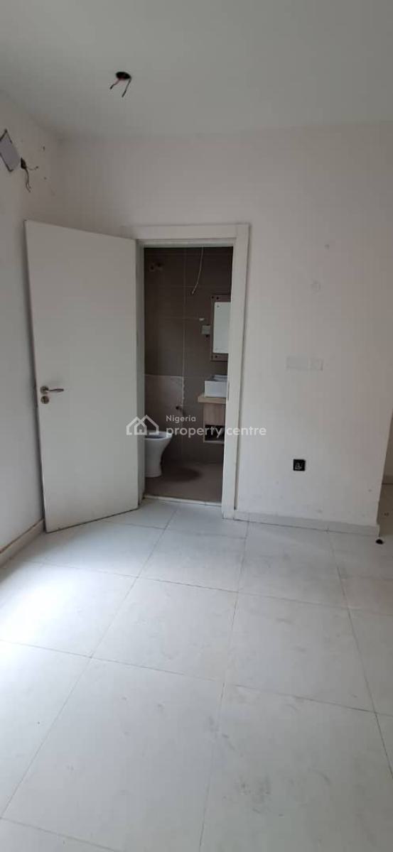 a Stand-alone Commercial Building That Is Perfect for Hospitality Business, Lekki Right, Lekki Phase 1, Lekki, Lagos, Hotel / Guest House for Sale