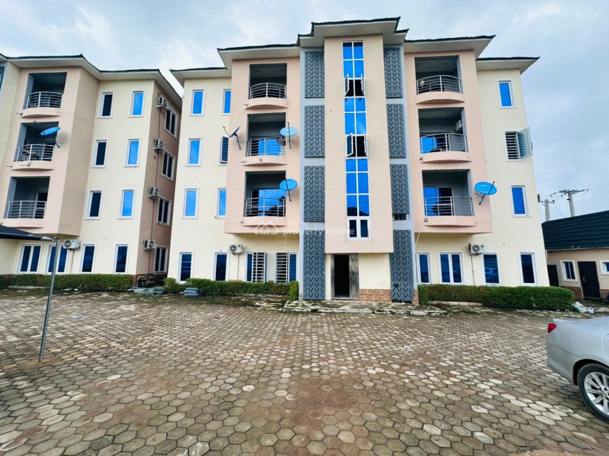 Distress Furnished 3 Bedrooms Flat, Mabushi, Abuja, Flat / Apartment for Sale