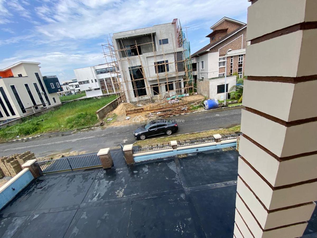 5 Bedroom Detached House with 2 Rooms Bq on 700sqm of Land, Pinnock Beach Estate, Agungi, Lekki, Lagos, Detached Duplex for Sale