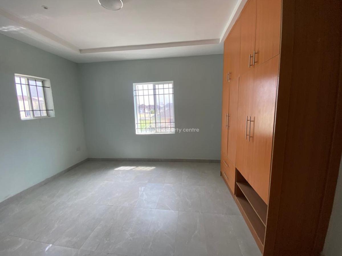 5 Bedroom Detached House with 2 Rooms Bq on 700sqm of Land, Pinnock Beach Estate, Agungi, Lekki, Lagos, Detached Duplex for Sale
