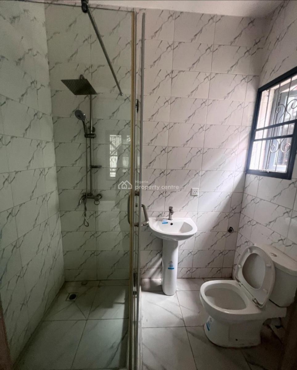 Lovely 1 Bedroom Apartment with Bq, Agungi, Agungi, Lekki, Lagos, Block of Flats for Sale