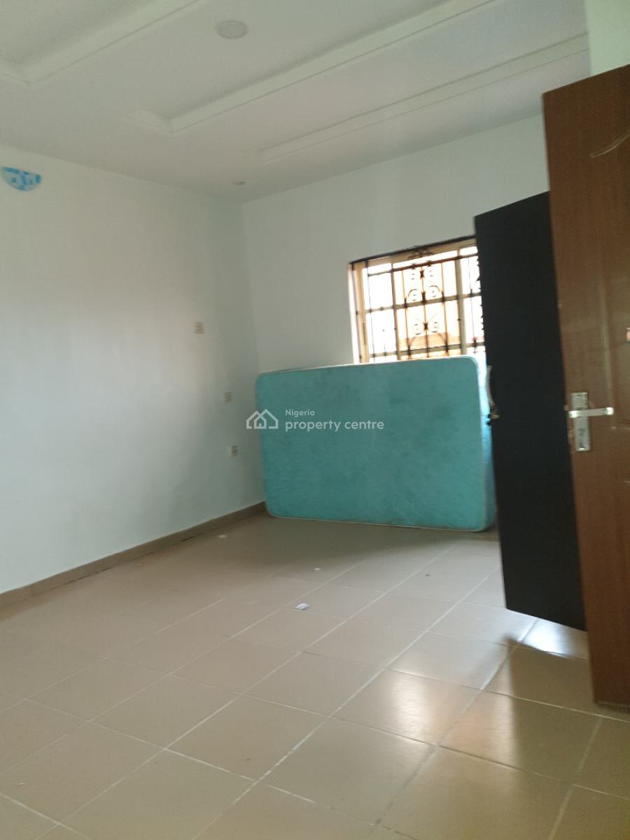 Spacious 3 Bedroom Shared Apartment, Off Spg Road, Igbo Efon, Lekki, Lagos, House for Rent