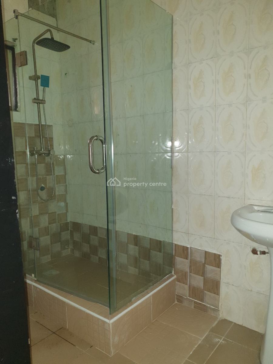 Spacious 3 Bedroom Shared Apartment, Off Spg Road, Igbo Efon, Lekki, Lagos, House for Rent