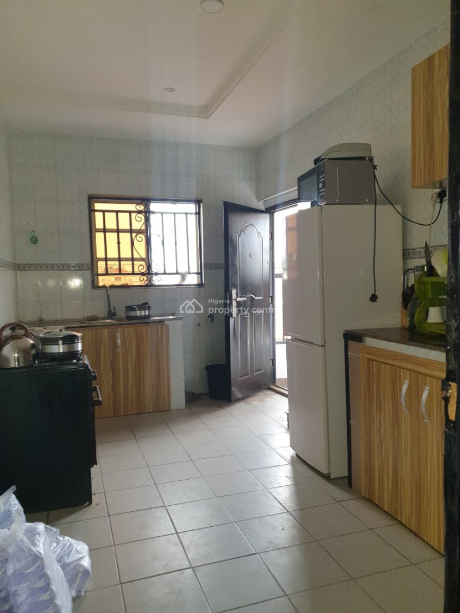 Spacious 3 Bedroom Shared Apartment, Off Spg Road, Igbo Efon, Lekki, Lagos, House for Rent