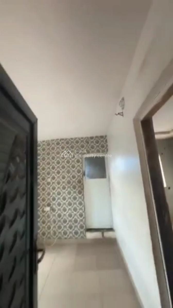 Specious Mini Flat, Fadeyi, Shomolu, Lagos, Mini Flat (room and Parlour) for Rent