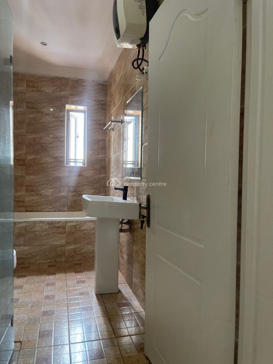 Sharp Masters Bedroom, House Comes with Ac and Water Heater, Chevron Alternative, Lekki Phase 2, Lekki, Lagos, Self Contain (single Rooms) for Rent