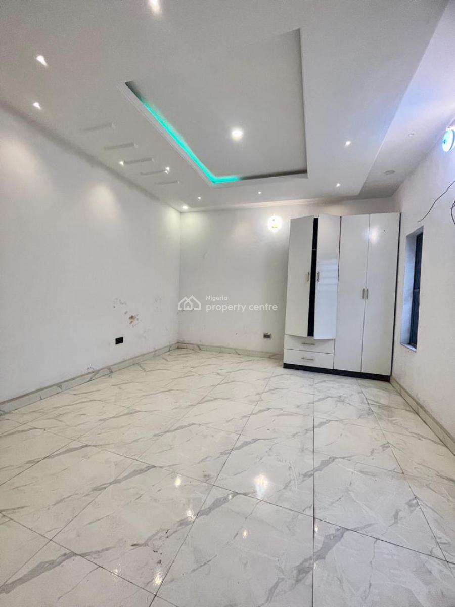 Luxury 3 Bedroom Terrace  Duplex with Bq, Yaba, Well Gated Estate with Excellent Road Network, Yaba, Lagos, House for Sale