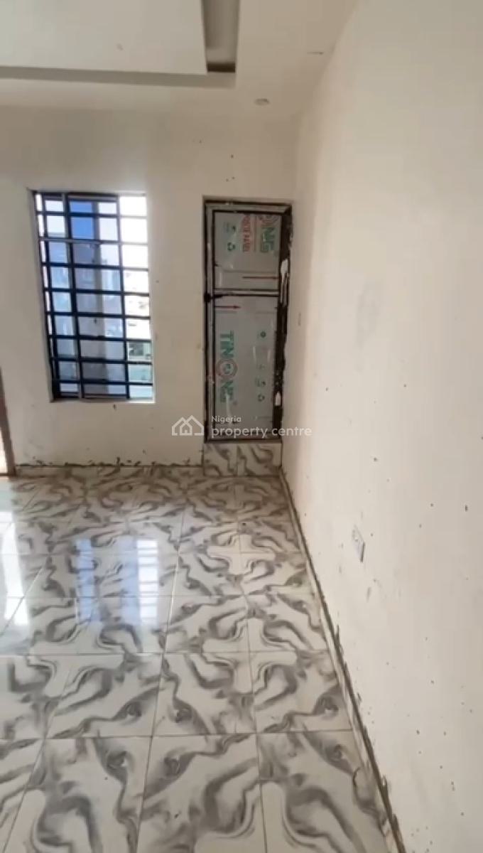 Specious Mini Flat, Bajulaye, Shomolu, Lagos, Mini Flat (room and Parlour) for Rent
