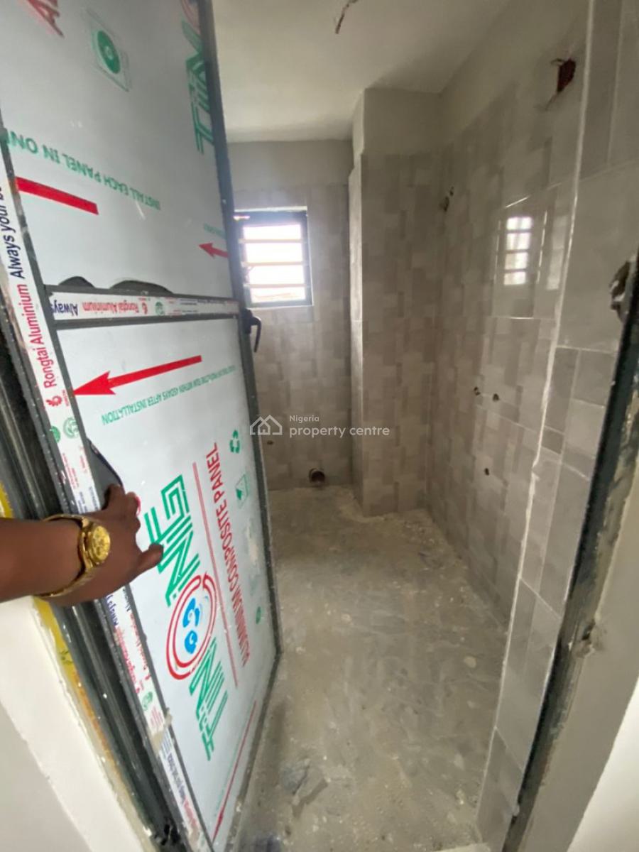 Newly Built and Exceptionally Spacious Luxury 2-bedroom Flat (upstairs, Ayilara Street, Ojuelegba, Surulere, Lagos, House for Rent