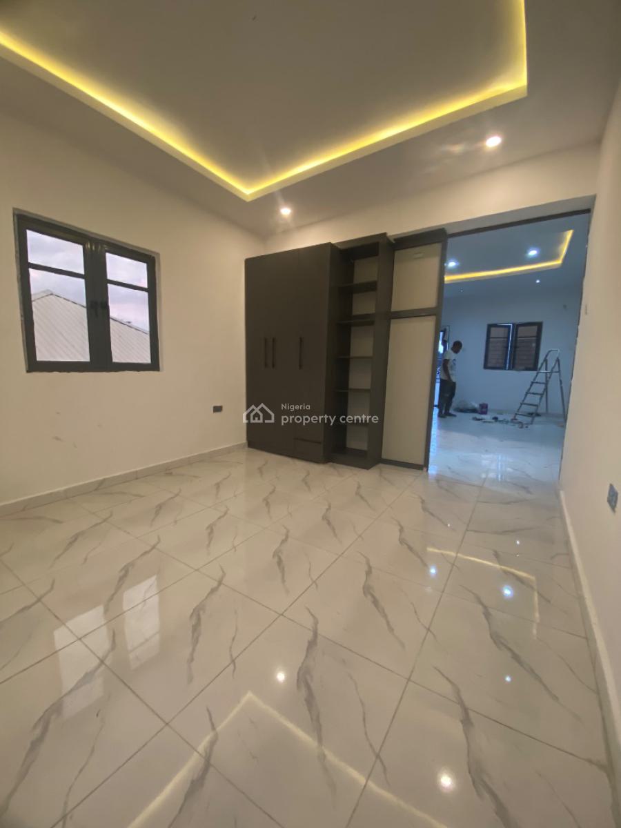 Spacious Penthouse in Access Control Estate, Peninsula Garden Estate, Olokonla, Ajah, Lagos, Mini Flat (room and Parlour) for Rent