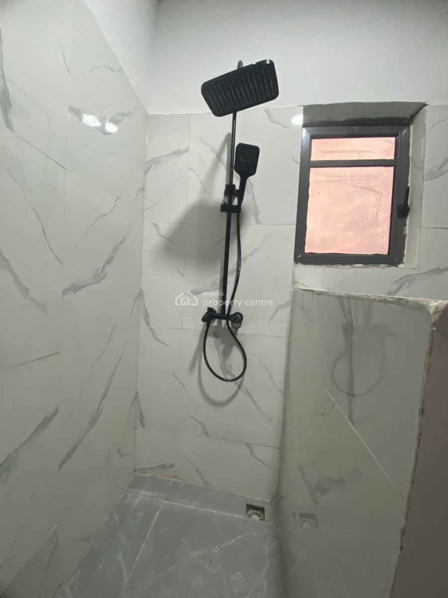 Spacious Penthouse in Access Control Estate, Peninsula Garden Estate, Olokonla, Ajah, Lagos, Mini Flat (room and Parlour) for Rent