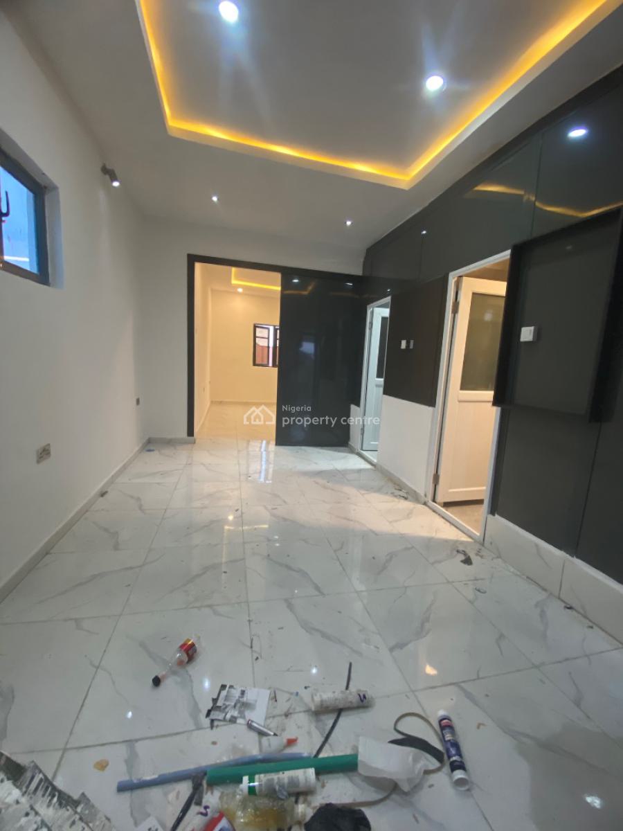 Spacious Penthouse in Access Control Estate, Peninsula Garden Estate, Olokonla, Ajah, Lagos, Mini Flat (room and Parlour) for Rent