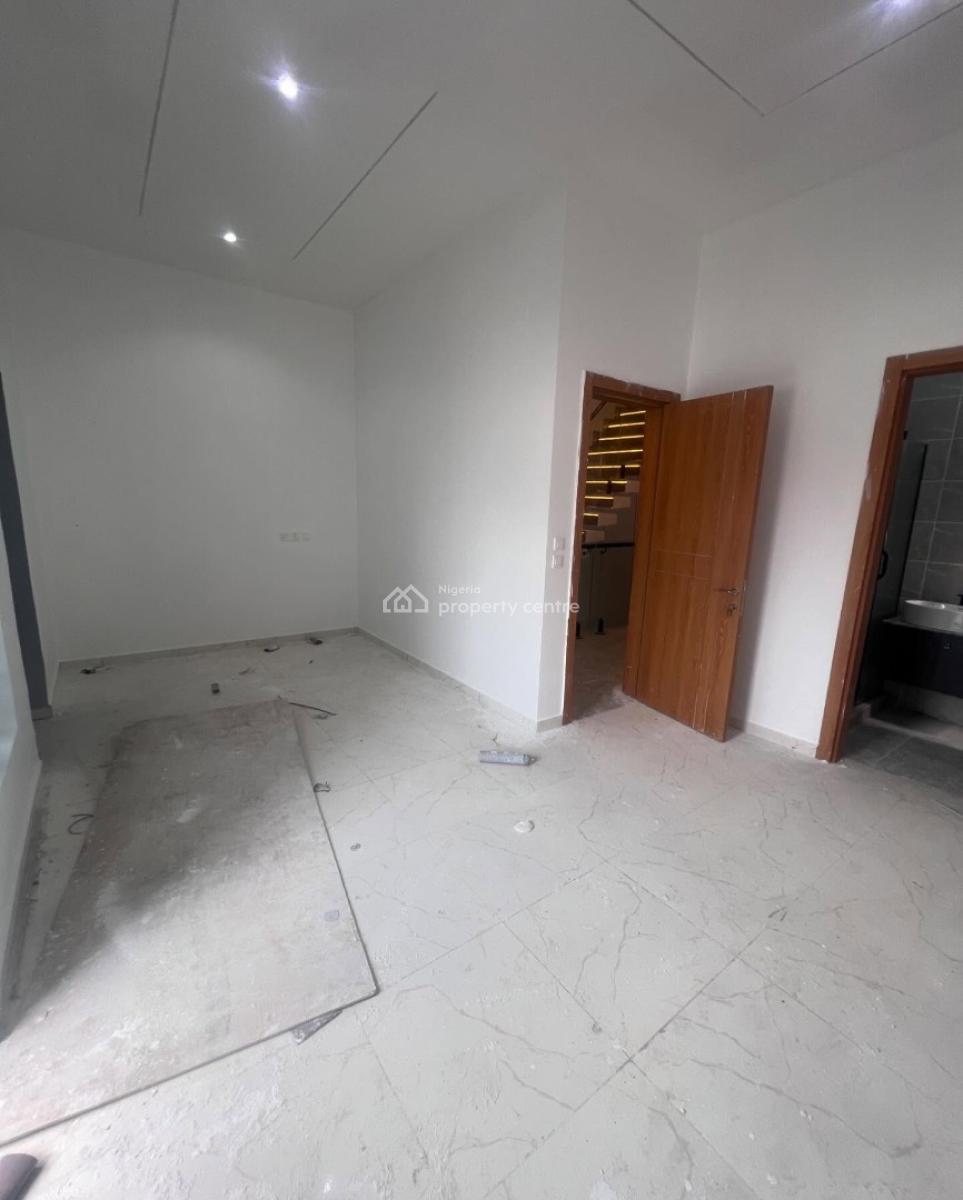 Stunning 5 Bedroom Semi Detached Duplex with Bq, Ologolo, Ologolo, Lekki, Lagos, Semi-detached Duplex for Sale