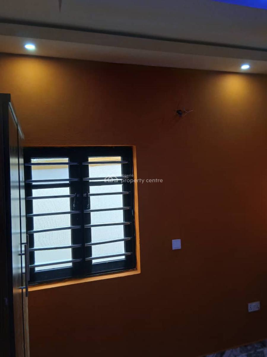 New House of 4 No 3 Bedroom Flat and 6 No 2 Bedroom Flat, Ikola Ipaja, Ipaja, Lagos, Flat / Apartment for Rent