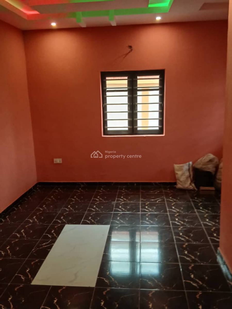 New House of 4 No 3 Bedroom Flat and 6 No 2 Bedroom Flat, Ikola Ipaja, Ipaja, Lagos, Flat / Apartment for Rent