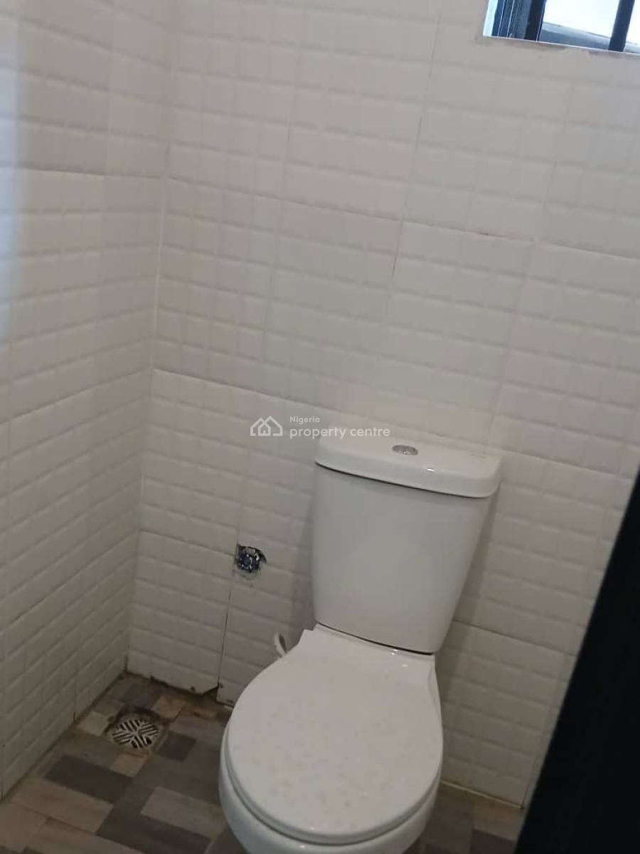 New House of 4 No 3 Bedroom Flat and 6 No 2 Bedroom Flat, Ikola Ipaja, Ipaja, Lagos, Flat / Apartment for Rent