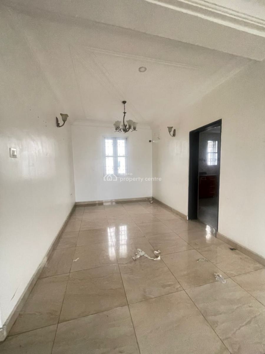 Luxury 2bedroom Apartment  Upstairs, Lekki Right Side Marwa Bus Stop, Lekki, Lagos, Flat / Apartment for Rent