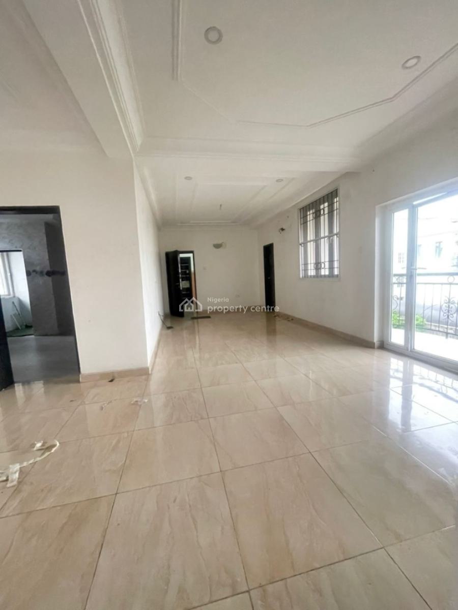 Luxury 2bedroom Apartment  Upstairs, Lekki Right Side Marwa Bus Stop, Lekki, Lagos, Flat / Apartment for Rent