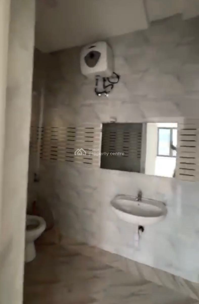 Luxury Clean 2 Bedroom Flat, 2nd Floor,with Inverter&gen,tarred Rd, By Coza, Guzape District, Abuja, Flat / Apartment for Rent