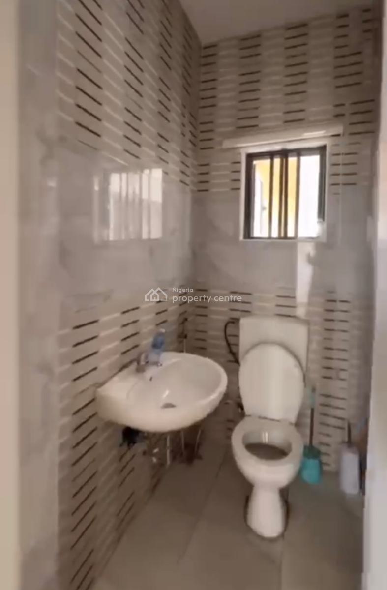 Luxury Clean 2 Bedroom Flat, 2nd Floor,with Inverter&gen,tarred Rd, By Coza, Guzape District, Abuja, Flat / Apartment for Rent