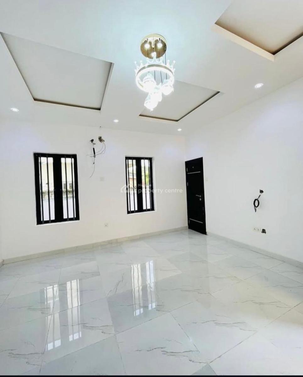Spacious 2.bedroom Apartment Available, Secound Tollgate Lekki, Lekki Phase 2, Lekki, Lagos, Flat / Apartment for Sale