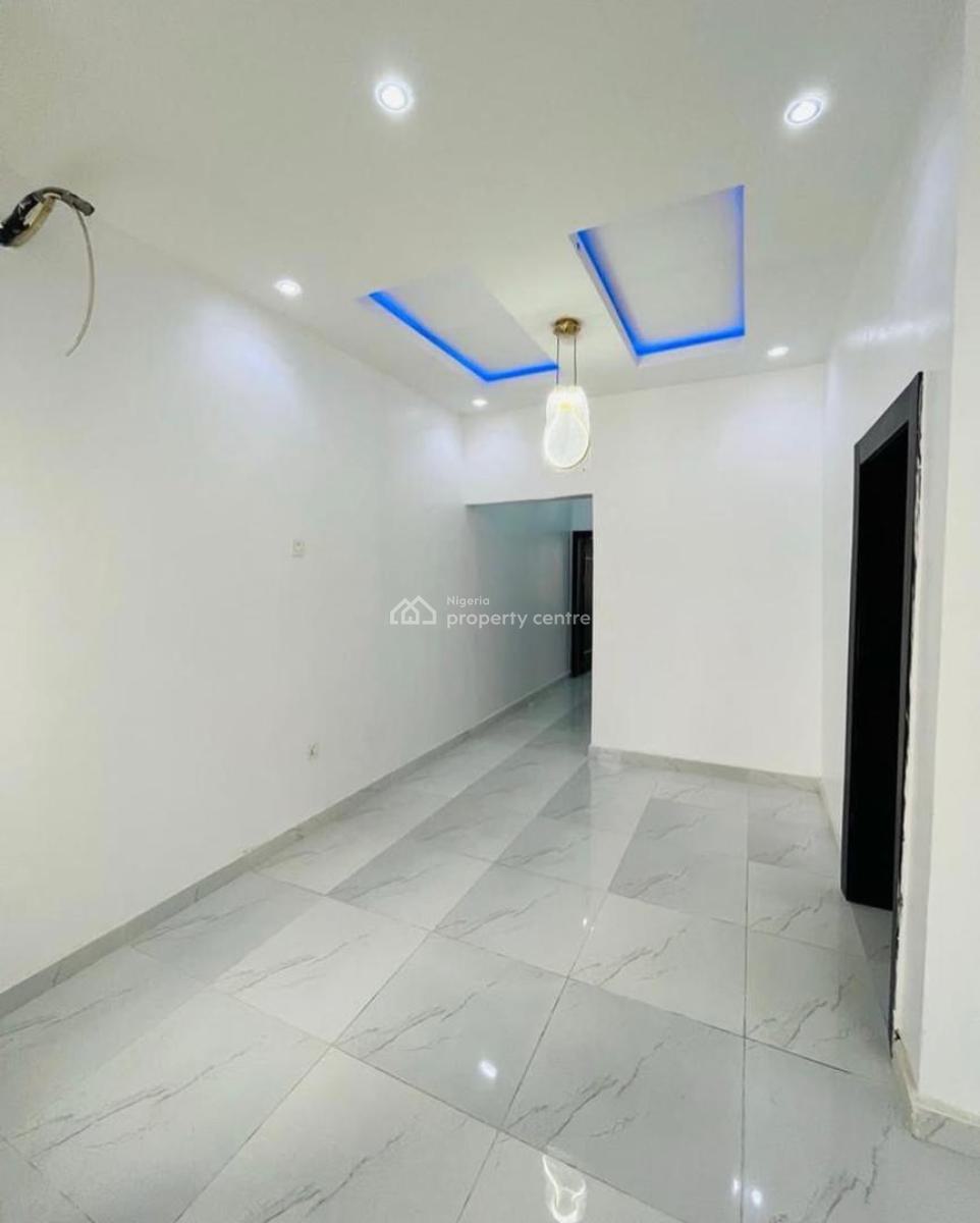 Spacious 2.bedroom Apartment Available, Secound Tollgate Lekki, Lekki Phase 2, Lekki, Lagos, Flat / Apartment for Sale