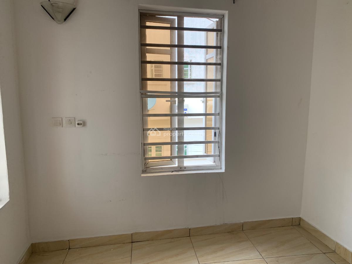 Shared Apartment, Ikota Royal View Estate, Lekki, Lagos, Self Contain (single Rooms) for Rent
