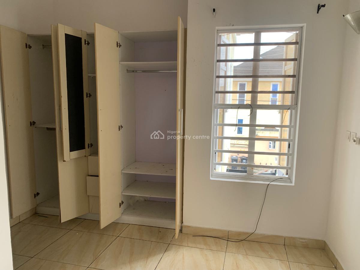Shared Apartment, Ikota Royal View Estate, Lekki, Lagos, Self Contain (single Rooms) for Rent