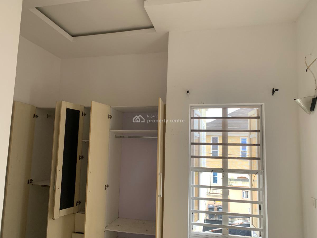 Shared Apartment, Ikota Royal View Estate, Lekki, Lagos, Self Contain (single Rooms) for Rent