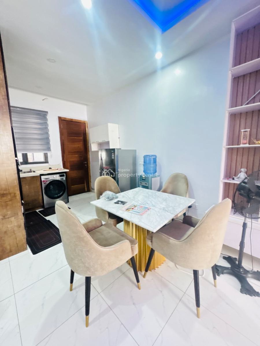 Furnished Two Bedroom Apartment Available, Agungi Lekki, Lekki Phase 2, Lekki, Lagos, Flat / Apartment for Rent