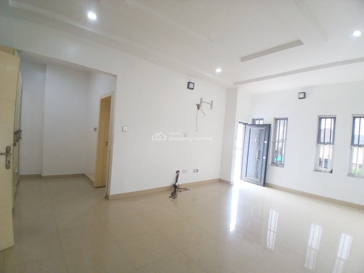 Neatly Maintained 4 Bedroom Semi-detached Duplex with a Room Bq, Chevy View Estate, Lekki, Lagos, Semi-detached Duplex for Rent