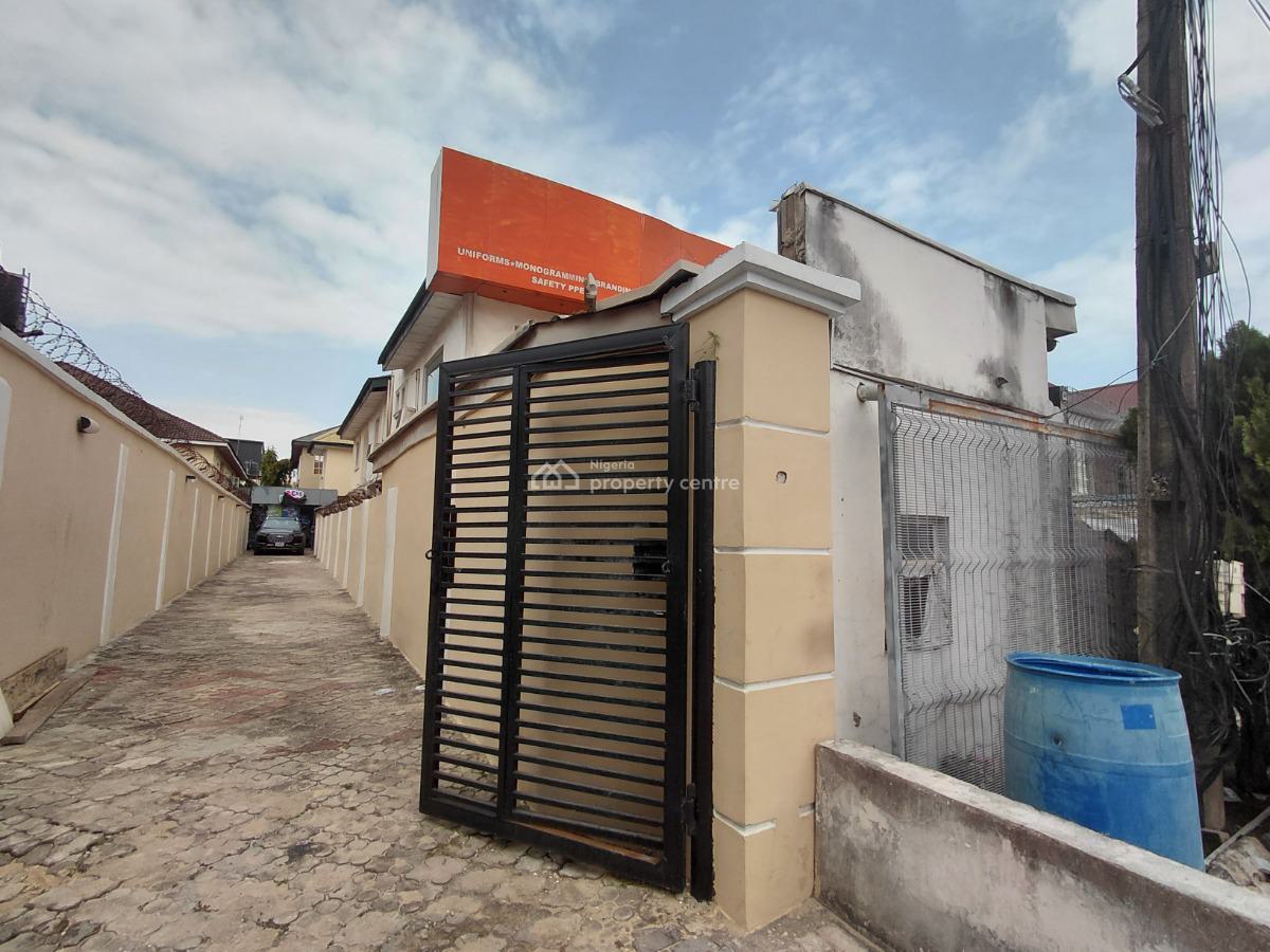 Office Space- Mini Flat in Prime Location, Lekki Phase 1, Lekki, Lagos, Mini Flat (room and Parlour) for Rent