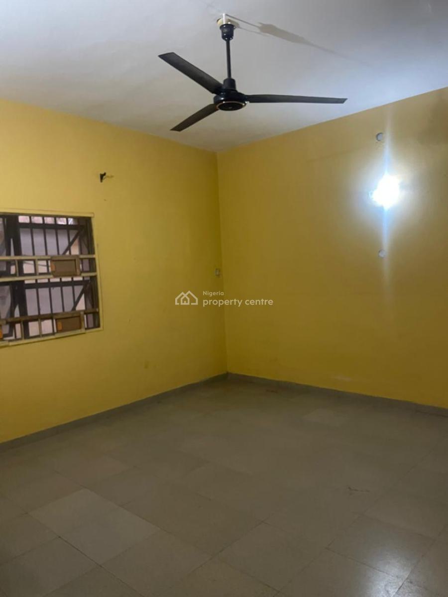 3 Bedroom Flat with Excellent Environment, Gra Phase 1, Magodo, Lagos, Flat / Apartment for Rent