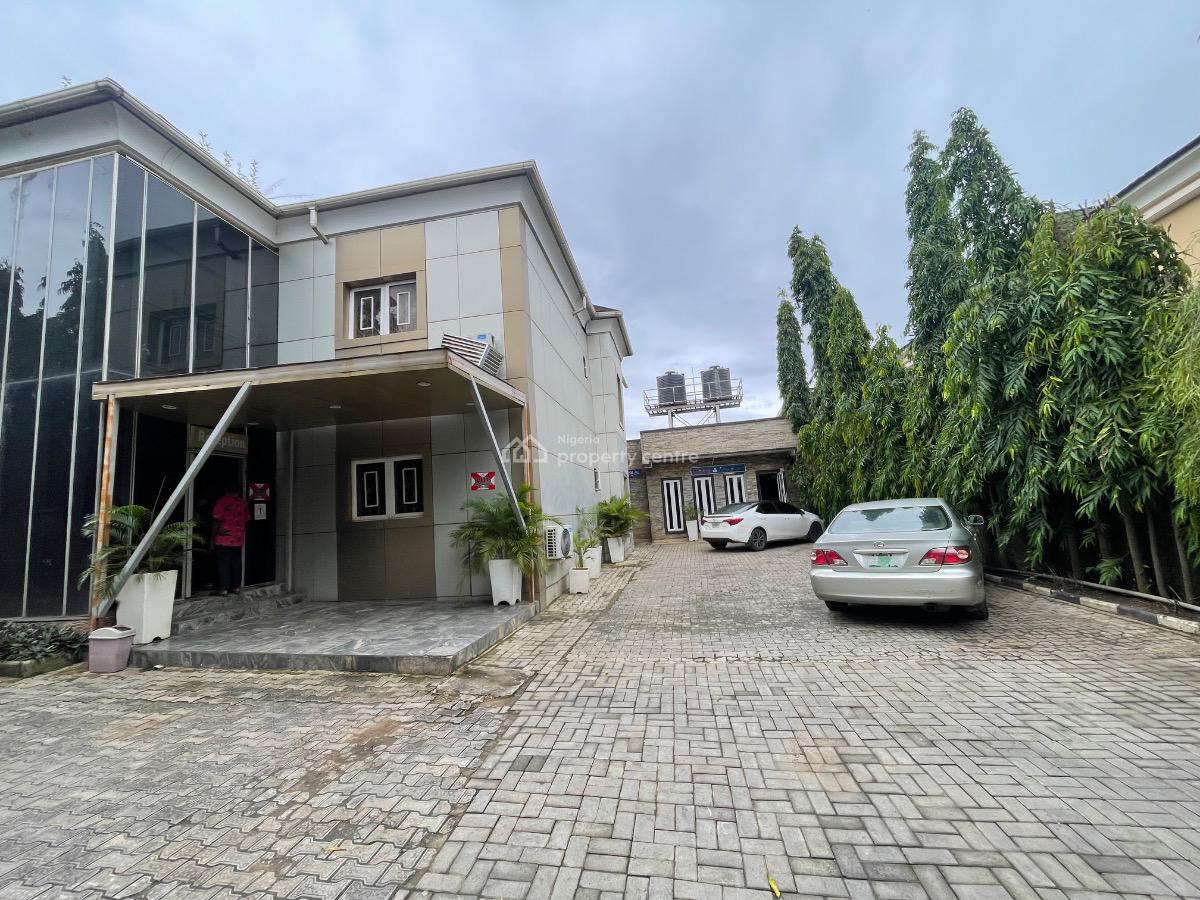 a Very Functional of 20 Rooms Hotel at at Gwarimpa Estate Fct Abj Nig, Gwarimpa Estate,fct Abuja Nigeria, Gwarinpa, Abuja, Hotel / Guest House for Sale