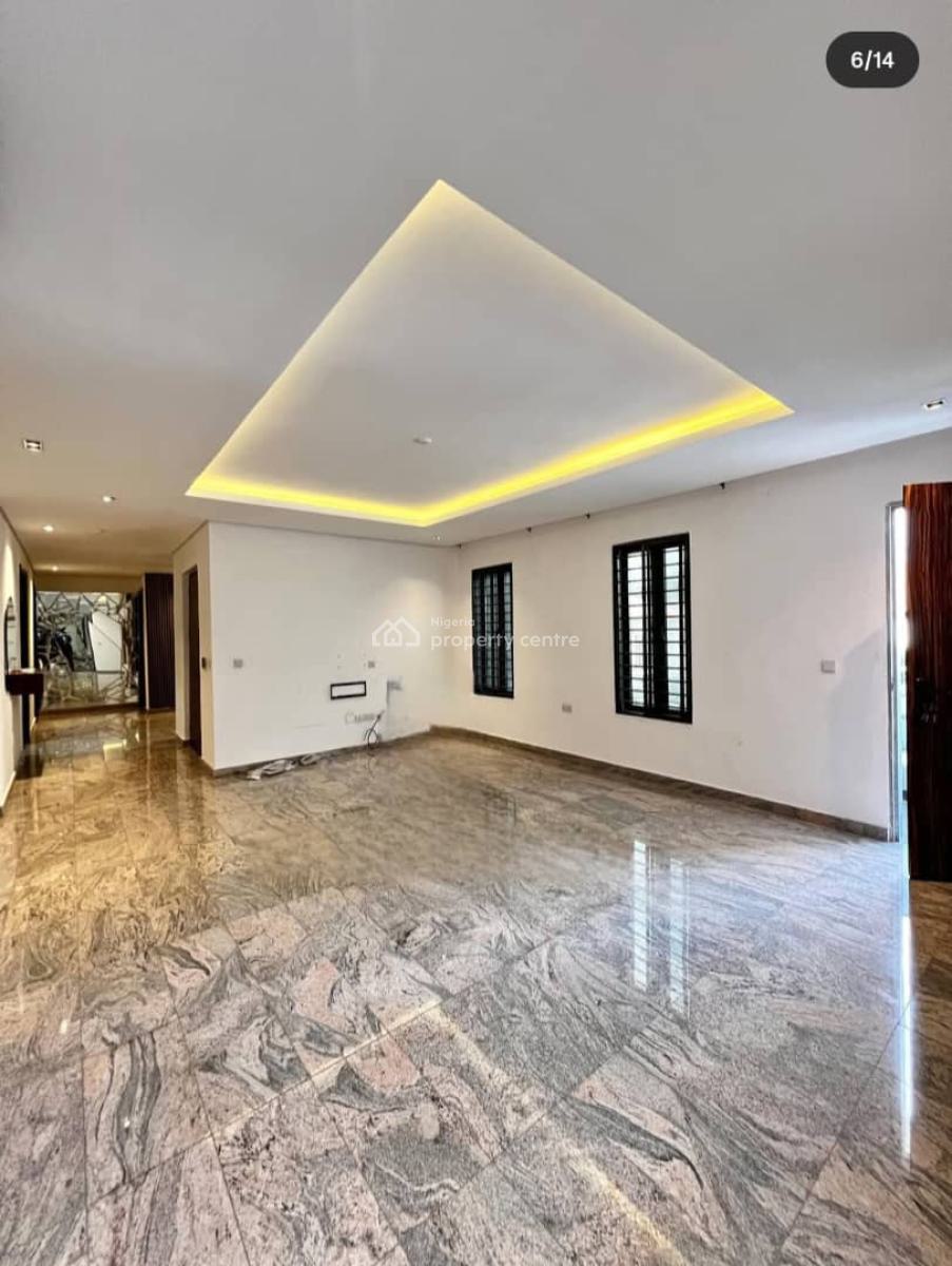 Exquisite 3 Bedroom Apartment with Gym and Pool, Off Queens Drive, Ikoyi, Lagos, Flat / Apartment for Rent