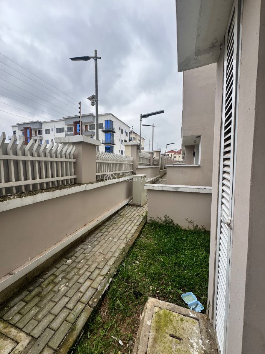 Luxurious & Exquisite Built 4beds Terraces with Bq, Off Okonjo Iweala Way, Utako, Abuja, Terraced Duplex for Sale