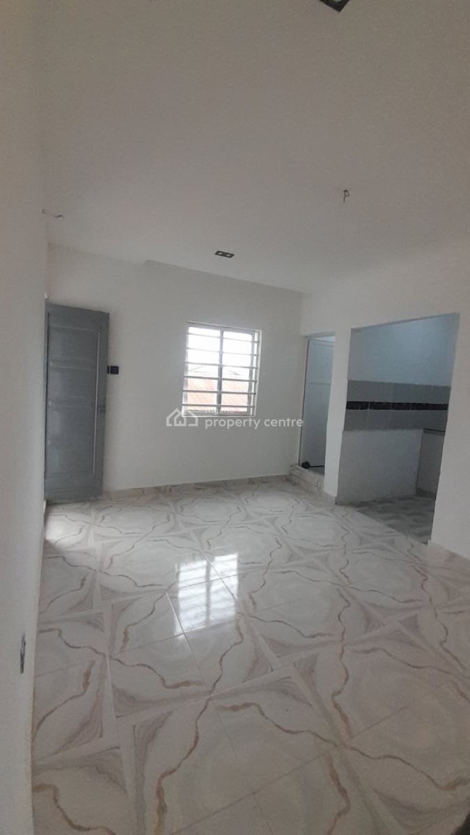 Newly Built Luxury Executive One Bedroom Apartment, Eyiwuawi Street, Pedro, Gbagada, Lagos, Mini Flat (room and Parlour) for Rent