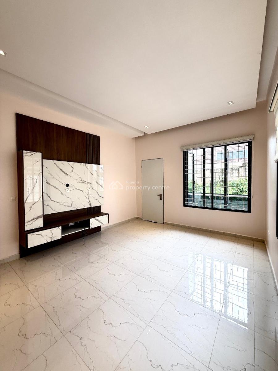 5bedroom Gated Tarrece Duplex Corner Piece, Guzape, Guzape District, Abuja, Terraced Duplex for Sale