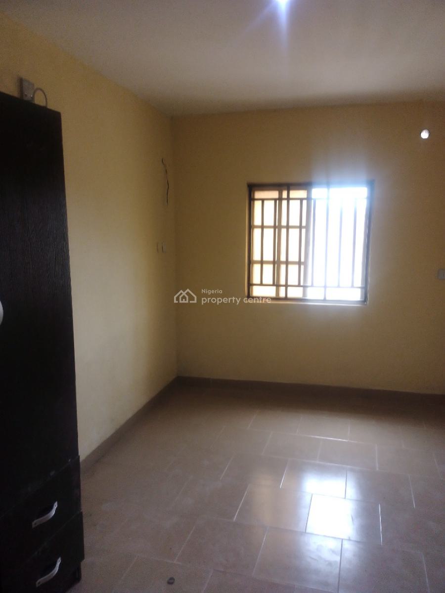 Roomself Contain Upstairs, Off Spg Road Lekki Lagos State, Igbo Efon, Lekki, Lagos, Self Contain (single Rooms) for Rent