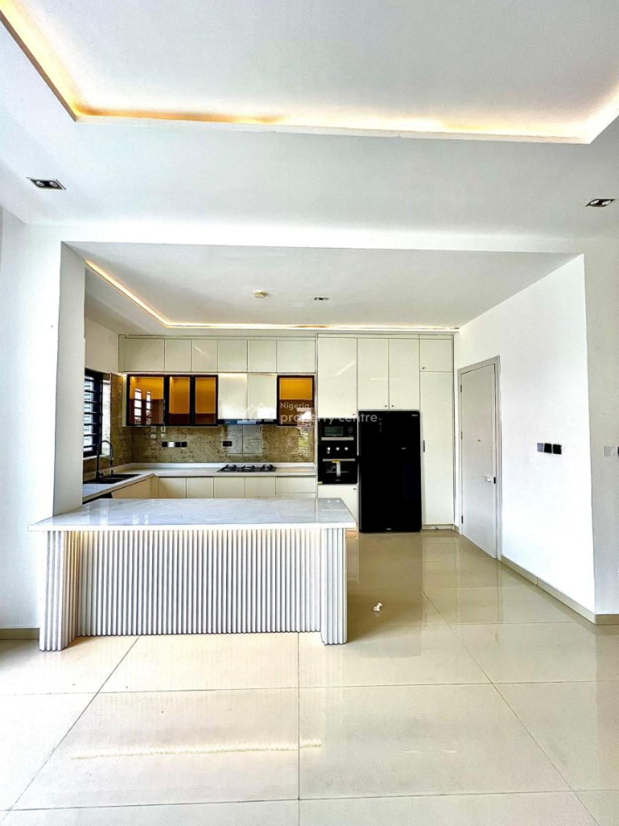 Contemporary 3 Bedroom Apartment in a Serene & Secure Estate, Lekki Phase 1, Lekki, Lagos, Flat / Apartment for Sale