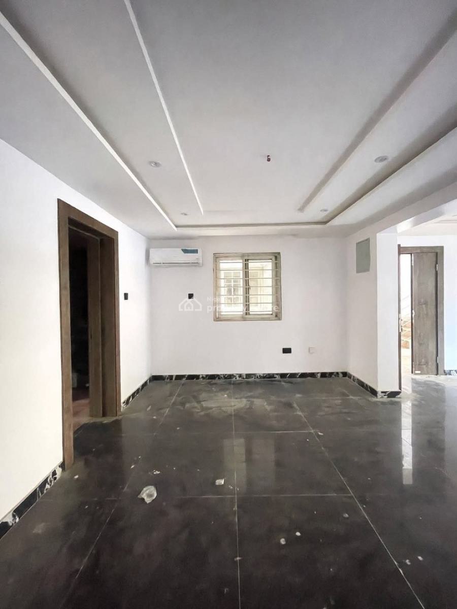 Newly Renovated 3 Bedroom Apartment, Lekki Phase 1, Lekki, Lagos, Flat / Apartment for Rent