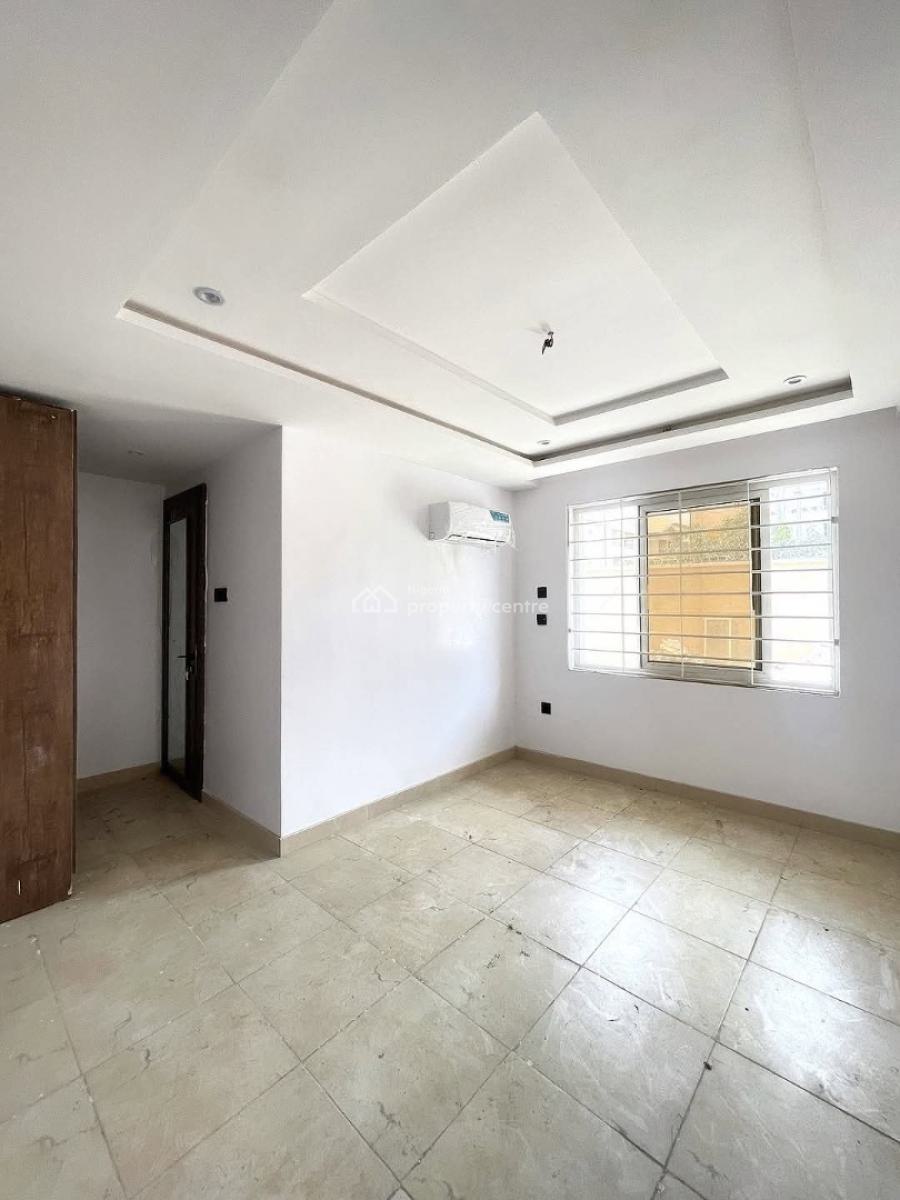 Newly Renovated 3 Bedroom Apartment, Lekki Phase 1, Lekki, Lagos, Flat / Apartment for Rent