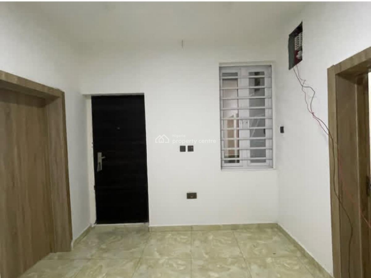Serviced 4bedroom Terraced Duplex, Royal Pine Estate, Orchid Road, Lekki, Lagos, Terraced Duplex for Rent