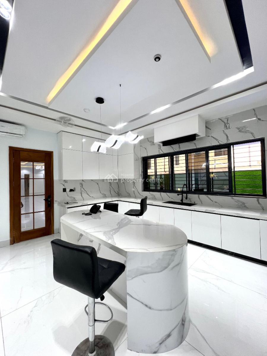 Luxurious 5bedroom Duplex with Pol, Gym, Cinema, Lounge Ad Bq, Lekki Phase 1, Lekki, Lagos, Detached Duplex for Sale