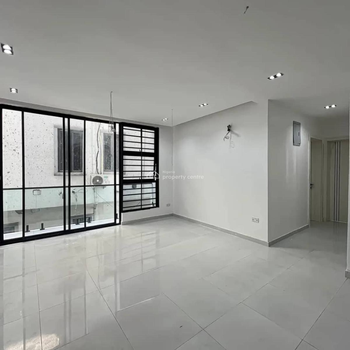 2, Ologolo, Ologolo, Lekki, Lagos, Flat / Apartment for Sale