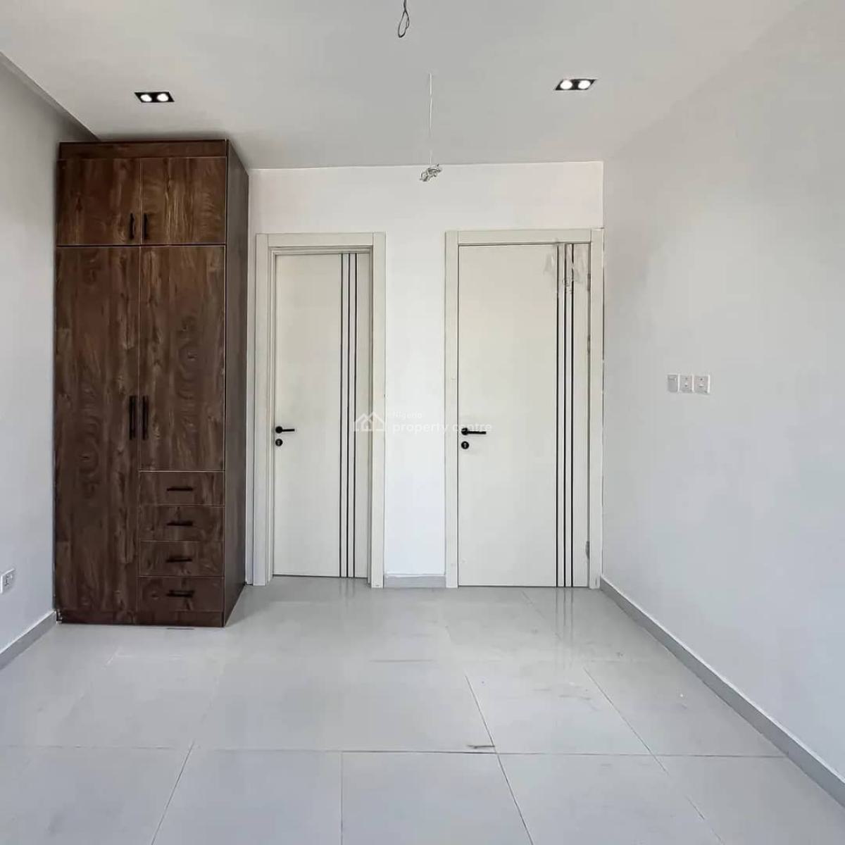 2, Ologolo, Ologolo, Lekki, Lagos, Flat / Apartment for Sale