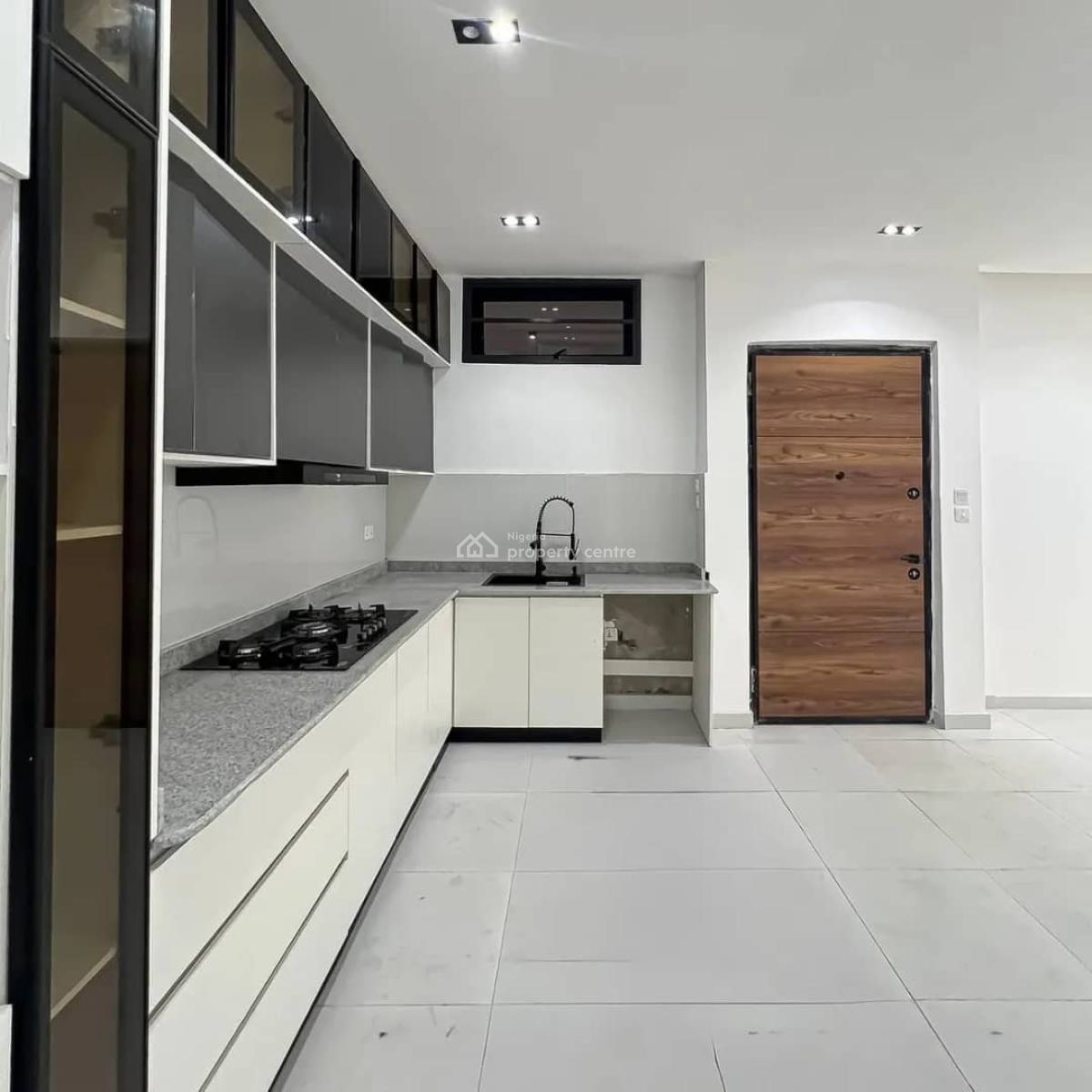2, Ologolo, Ologolo, Lekki, Lagos, Flat / Apartment for Sale
