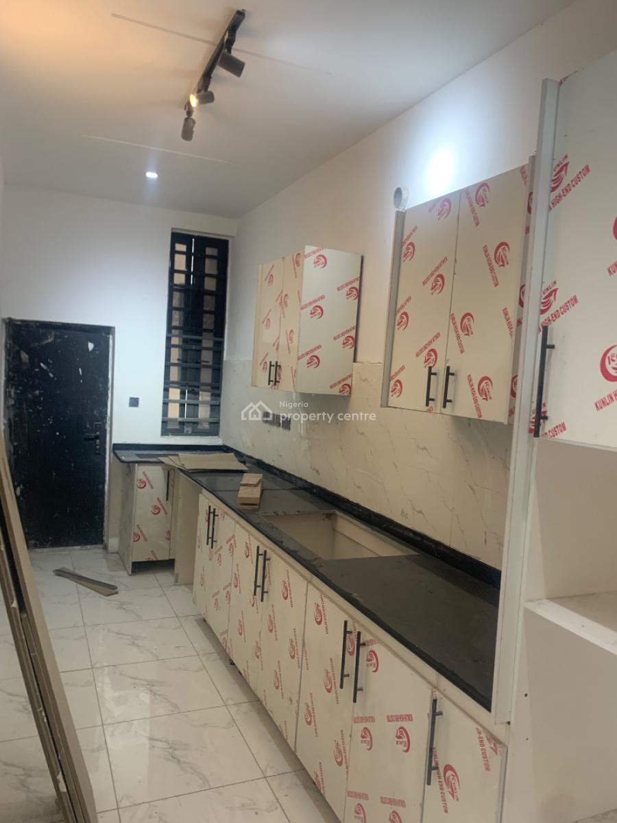 2, Ologolo, Ologolo, Lekki, Lagos, Flat / Apartment for Sale