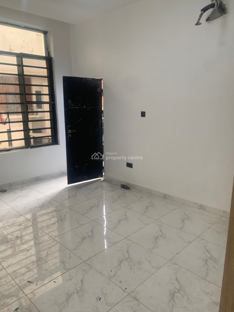 2, Ologolo, Ologolo, Lekki, Lagos, Flat / Apartment for Sale