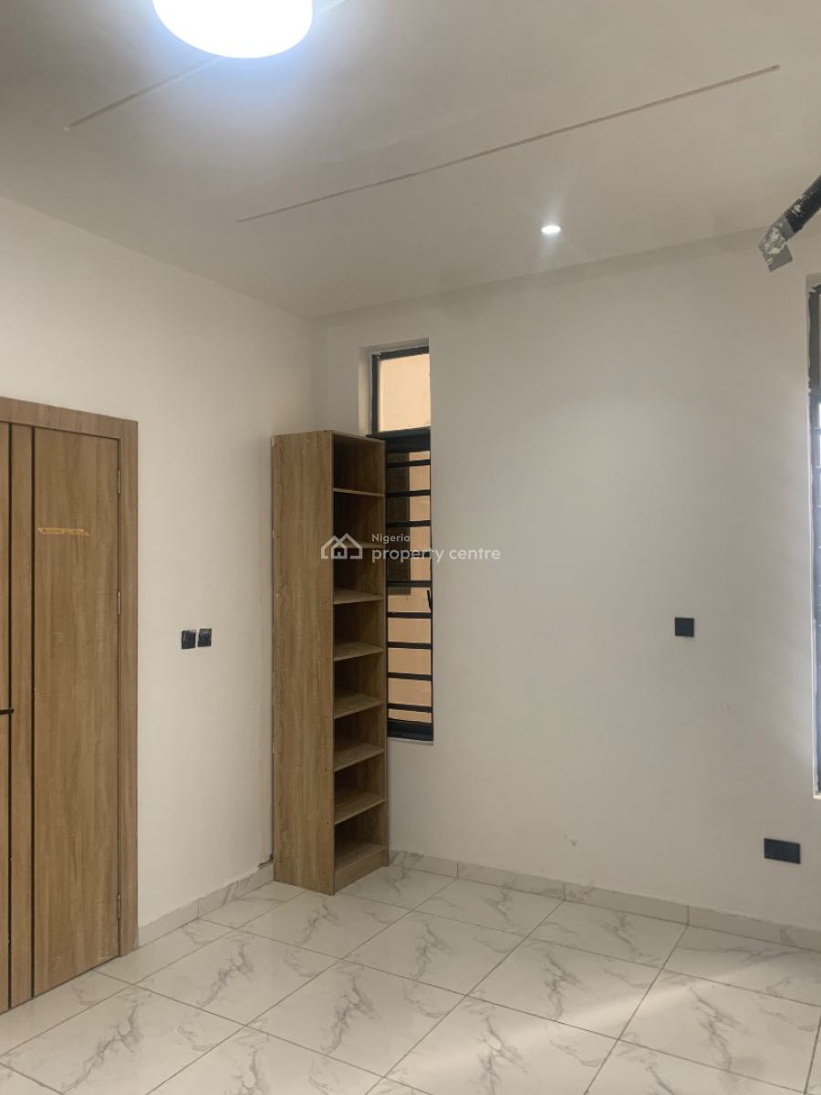 2, Ologolo, Ologolo, Lekki, Lagos, Flat / Apartment for Sale